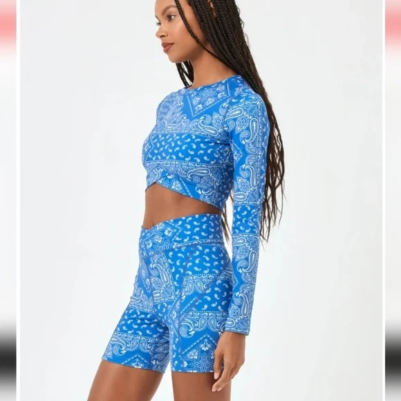 L*Space The Aim High Crop Top & Printed Carter Bike Shorts•Size XL - Picture 4 of 12